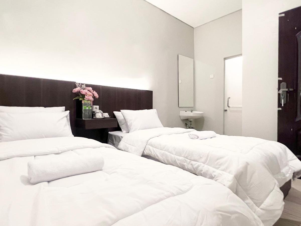 Sleep Studio Hotel City Center Surabaya Dış mekan fotoğraf