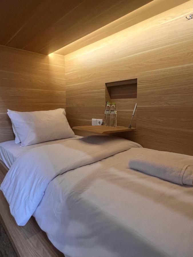 Sleep Studio Hotel City Center Surabaya Dış mekan fotoğraf