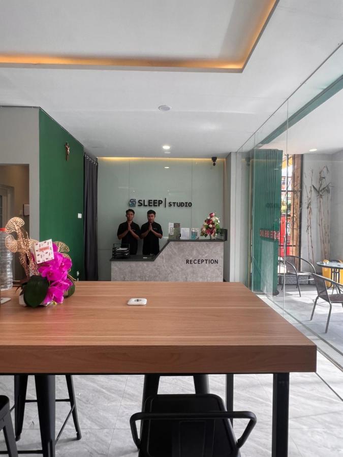 Sleep Studio Hotel City Center Surabaya Dış mekan fotoğraf